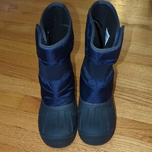 Cat & Jack Navy and Black Kids Snow Boots